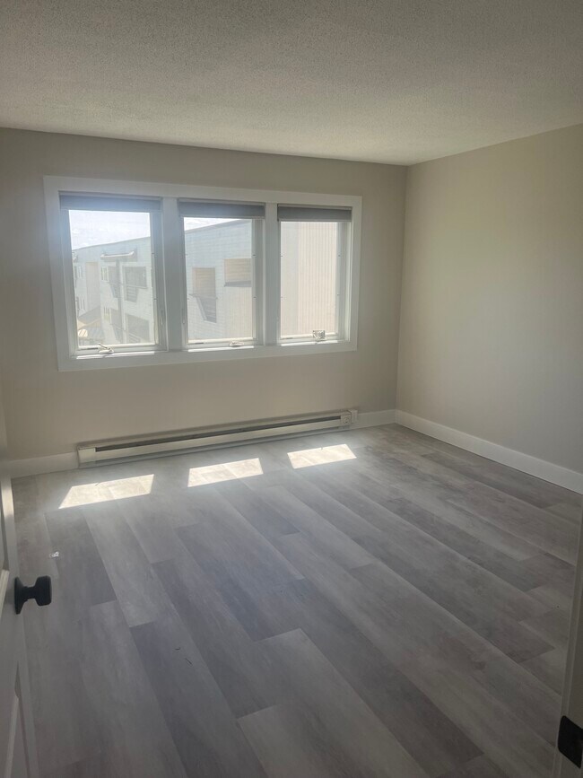 Building Photo - 2605 W Willowlake Dr