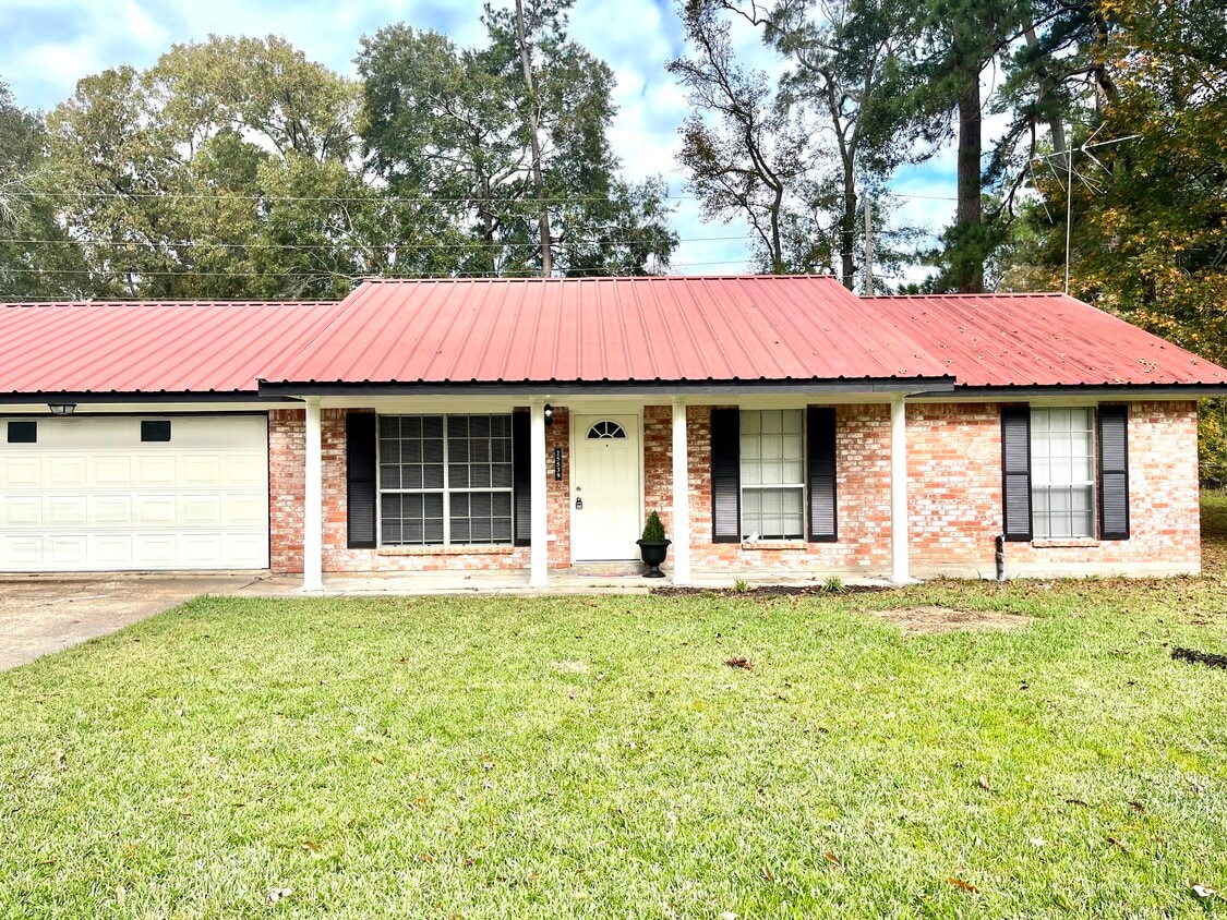 25539 White Oak Ln, Splendora, TX 77372 House Rental in Splendora, TX