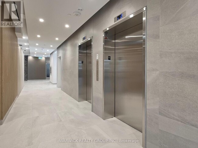 Building Photo - 4365 Bloor St W