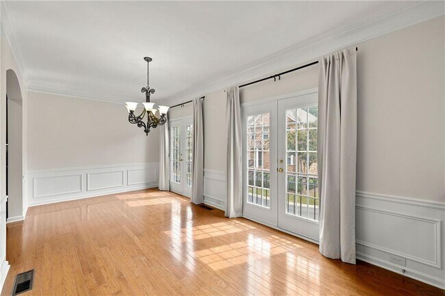 Foto del edificio - 10870 Brunson Dr