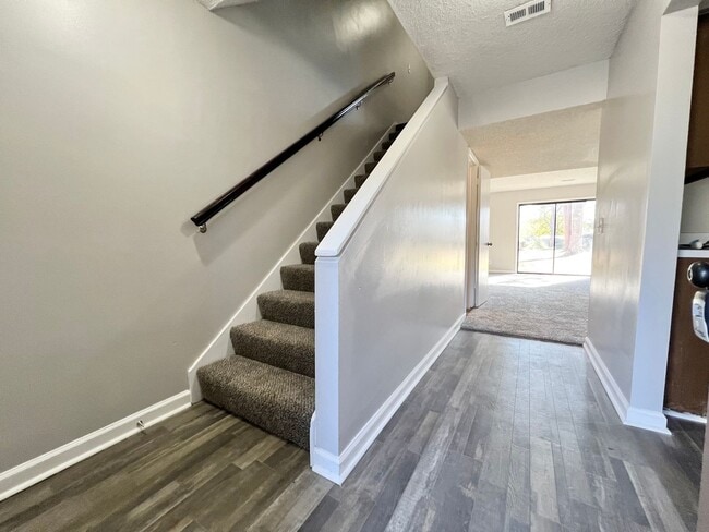 Building Photo - AVAILABLE MID-MARCH 2026! (Small Dogs Only)