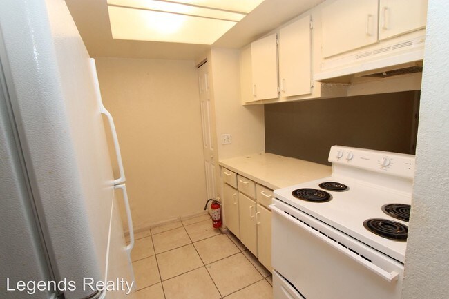 Foto del edificio - 7654 Forest City Rd