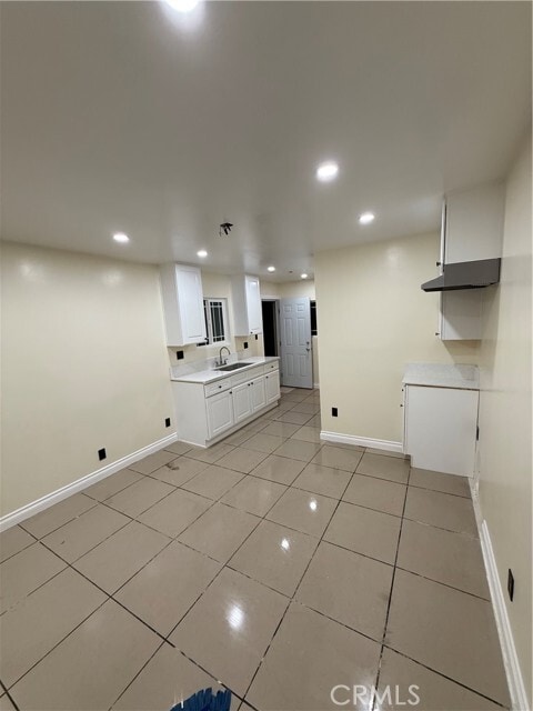 Building Photo - 2853 E 6th St