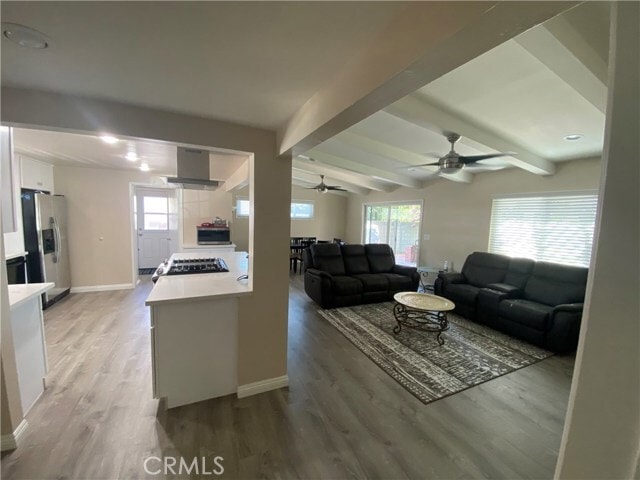 Building Photo - 1231 N Acacia Ave