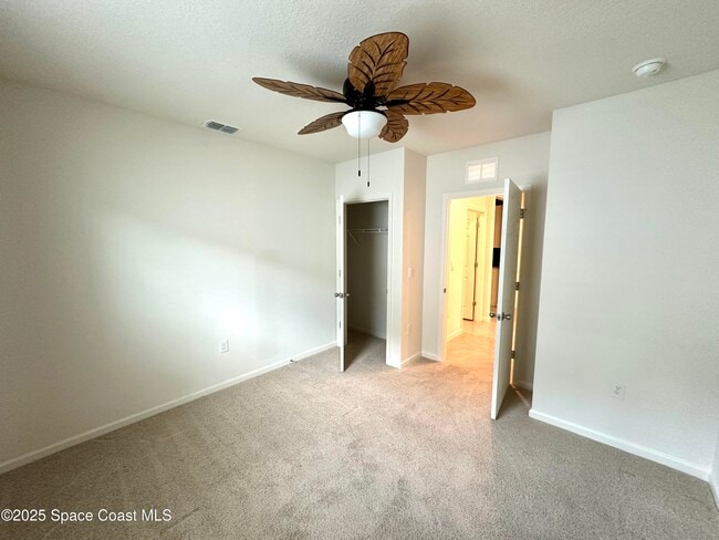 Building Photo - 3353 Bengal Dr