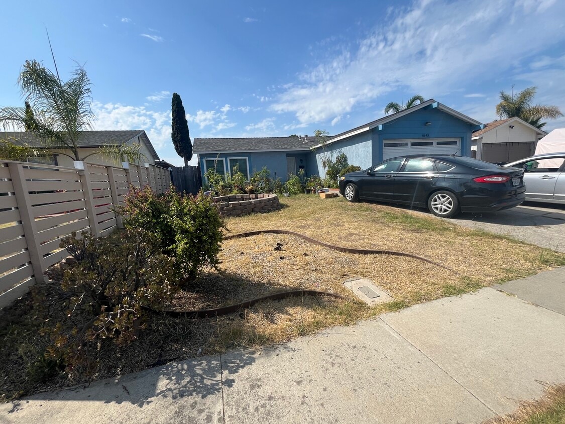 Foto principal - 8695 Belfast Cir