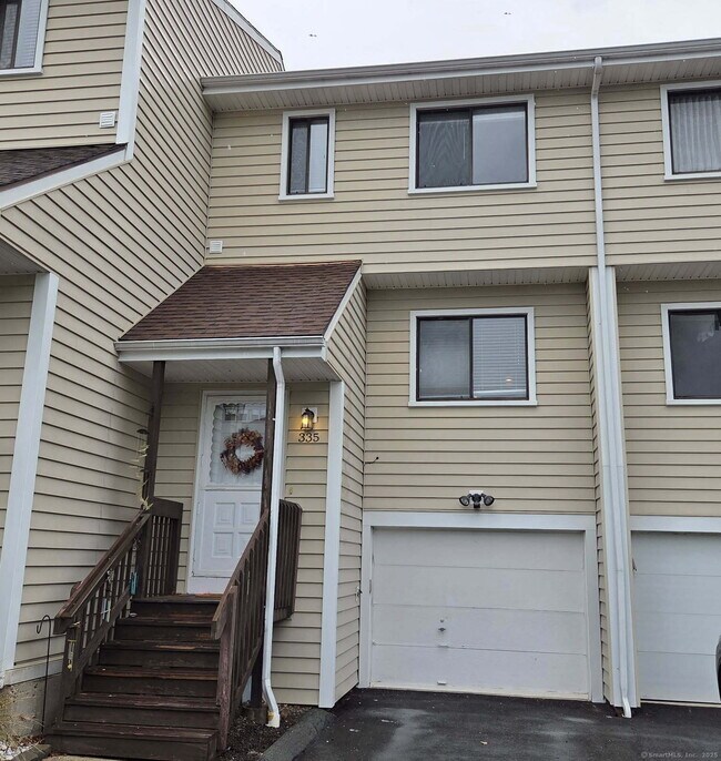 Building Photo - 335 Monticello Dr
