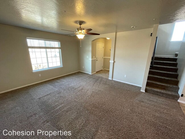 Foto del edificio - 3 br, 2.5 bath House - 5750 S. Pepperview Way