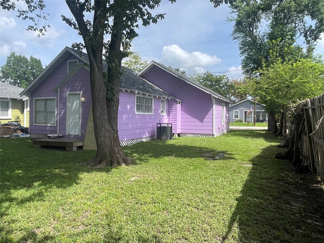 Foto principal - 906 Fields St