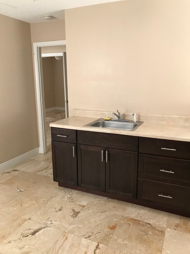 Foto del edificio - 9674 Nevada Pl