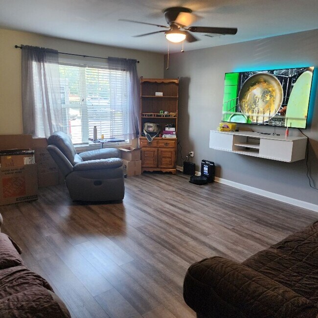 Foto del edificio - Upcoming 10/10/24 Middletown Area School D...