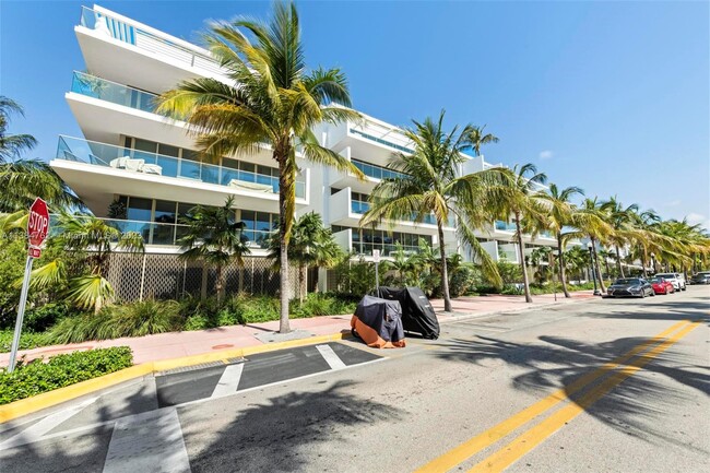 Foto del edificio - 300 Collins Ave