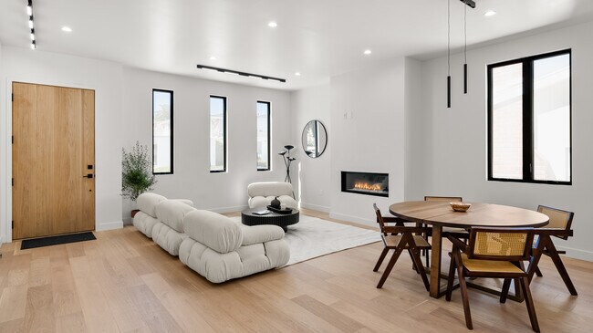 Foto del edificio - 11318 Biona Dr