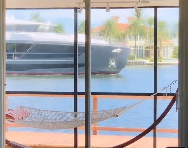 Foto del edificio - 710 NE 7th St