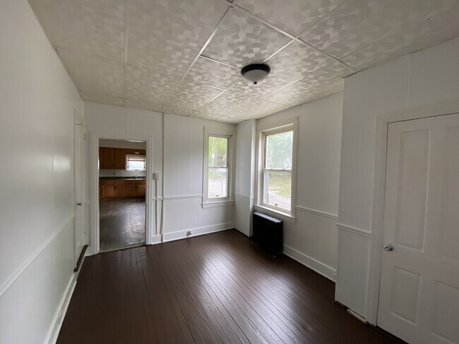 Building Photo - 120 S Hartley St