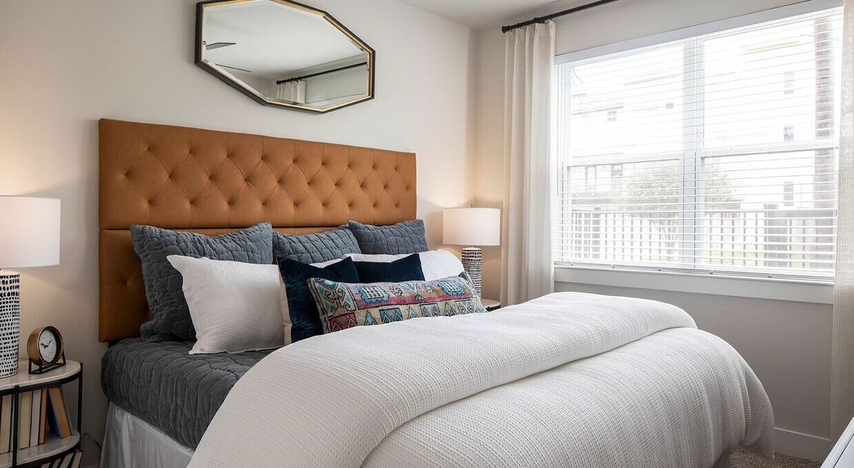 Foto del edificio - 2425 Bell St