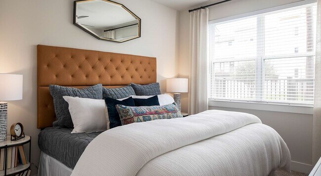 Foto del edificio - 2425 Bell St