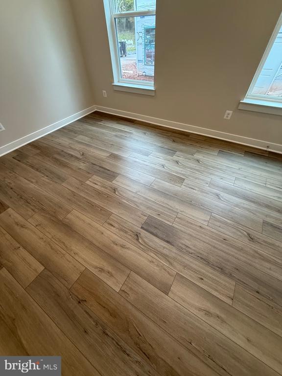 Building Photo - 45203 Drowes Ter