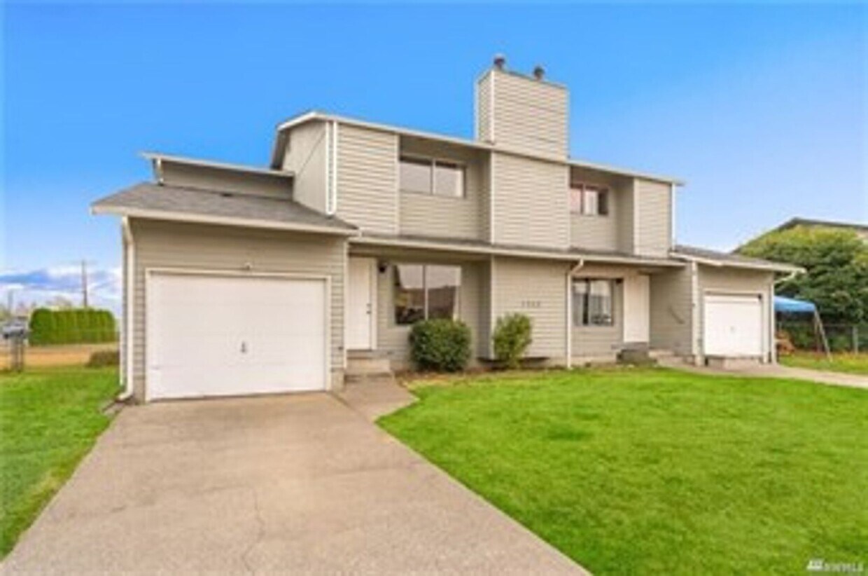 Foto principal - 1702 C St SE