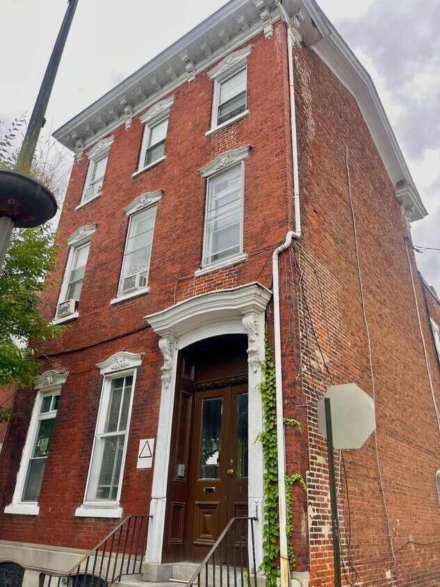 120-122 N 8th Street - Apartment for Rent in Allentown, PA | Apartments.com