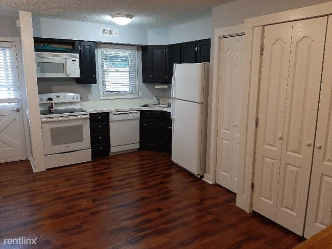 Building Photo - 2 br, 2 bath Condo - 31 Mountainview Court