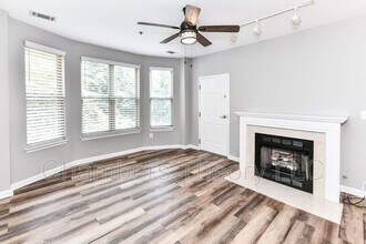 Building Photo - 1851 Stratford Park Pl