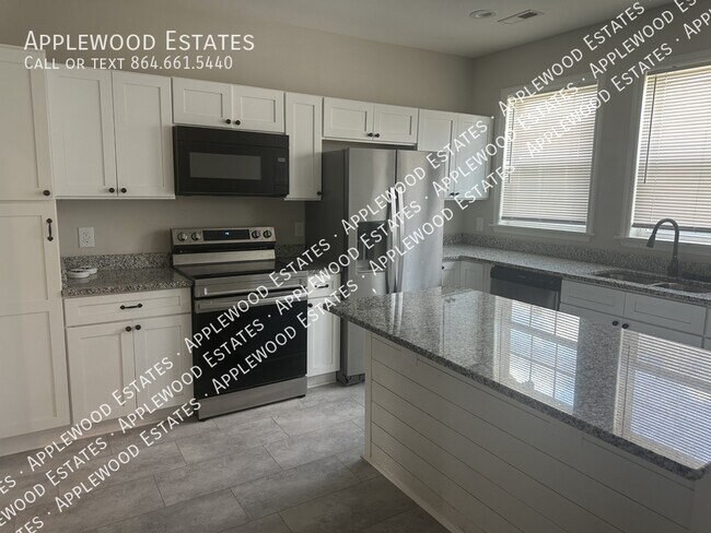 Foto del edificio - 298 Fremont Ave
