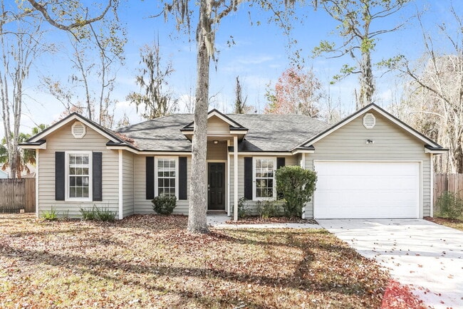 Building Photo - 548 Edward Rutledge St