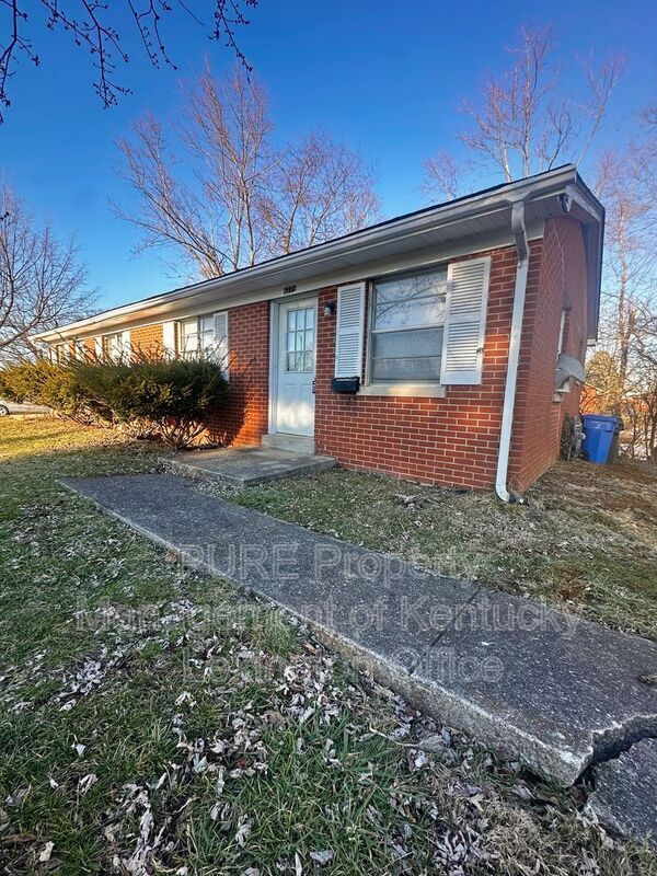 Foto del edificio - 627 1/2 Silverleaf