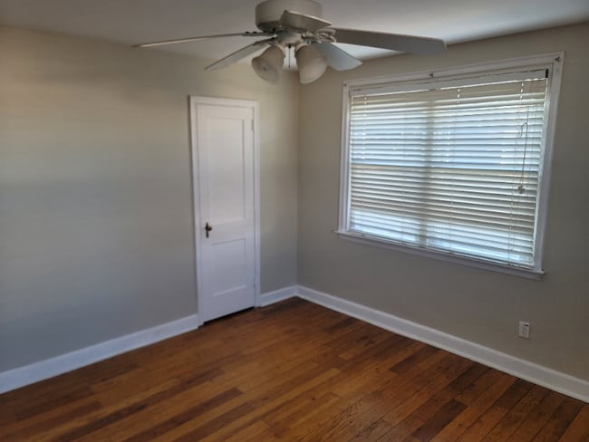 Photo - 4044 Lasher Rd House