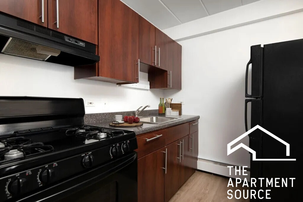 Foto principal - 500 W Belmont Ave