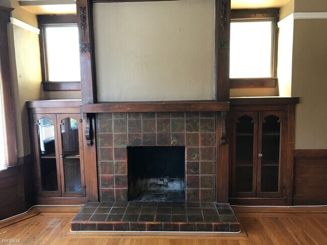 Building Photo - 45-47 Ashbury St