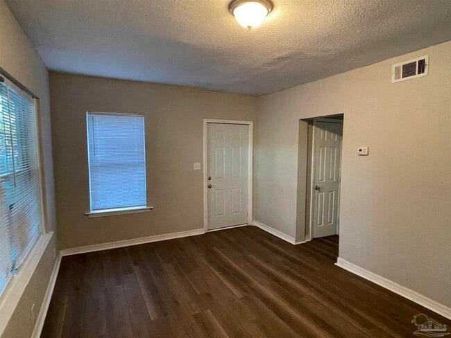Building Photo - 3500 W Cervantes St
