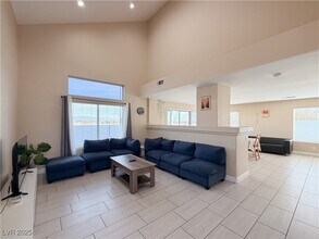 Building Photo - 7956 Tradition Springs Ct