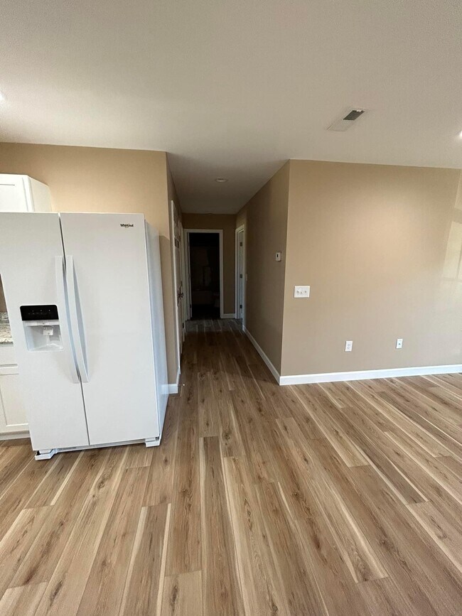 4668 Western Ave, NC 28655 Townhome Rentals in