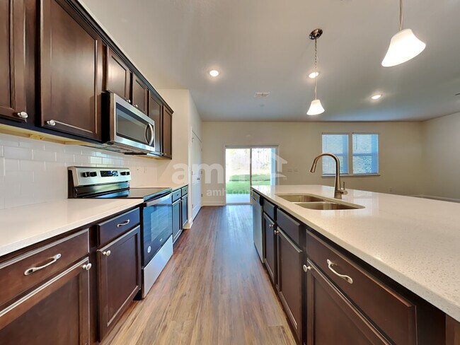 Building Photo - 489 Onate Circle
