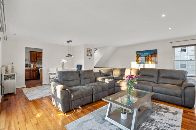 Foto del edificio - 254 Seaside Ave