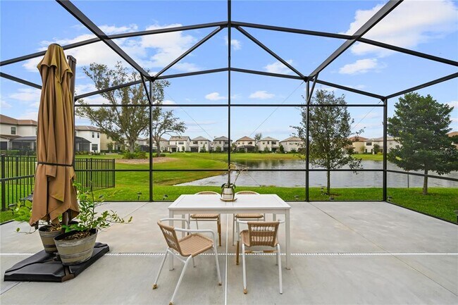 Foto del edificio - 1284 Verdant Glade Pl