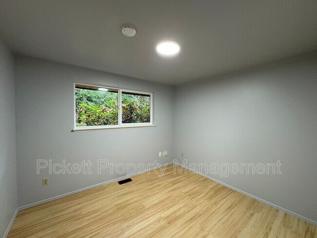 Foto del edificio - 3100 Armstrong Ln NE