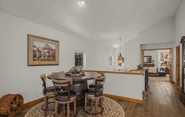 Foto del edificio - Fully Furnished Incline Village Stunner - ...