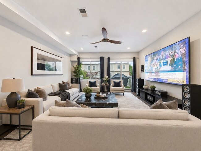 Foto del edificio - Philly Magazine-Featured Luxury 3 Bed Condo with Huge Roof Deck & Skyline Views