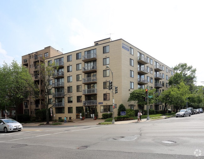 Apartments under 1,500 in Bethesda MD