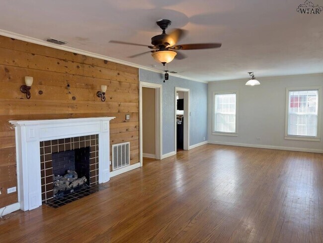 Foto del edificio - 1817 Ardath Ave