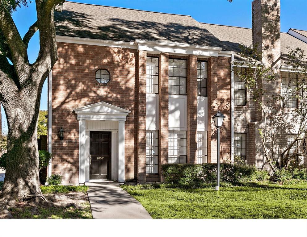 Primary Photo - 1052 Augusta Dr