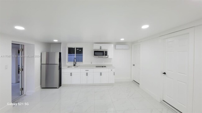 Foto del edificio - 312 NW 51st St