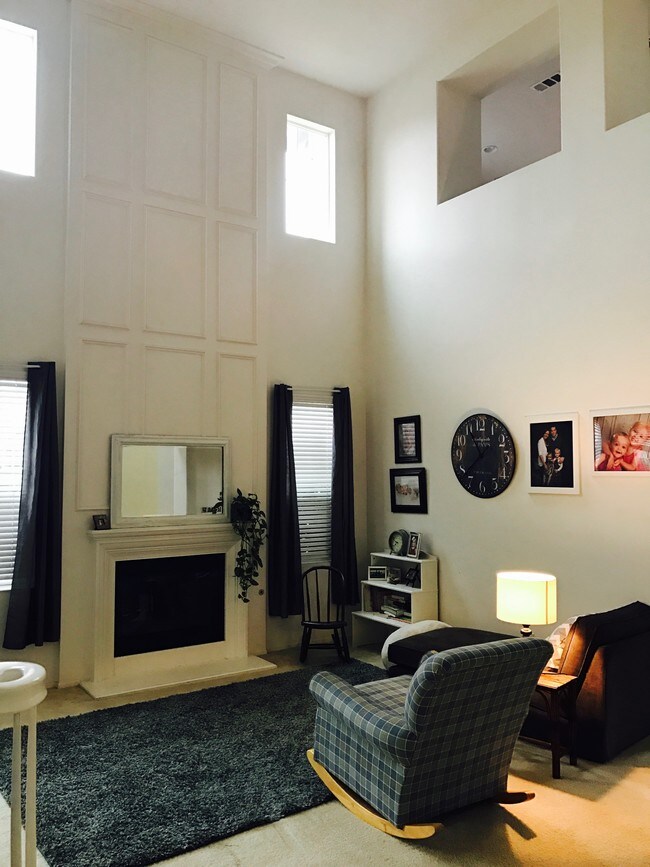 Building Photo - 39288 Half Moon Cir