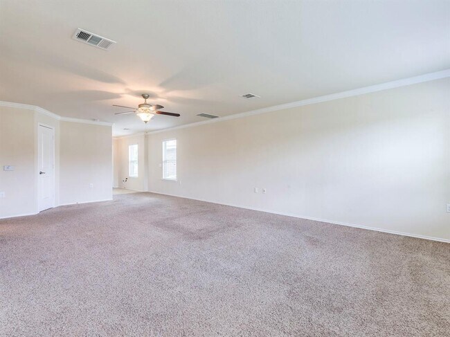 Building Photo - 6900 Crestone Rd