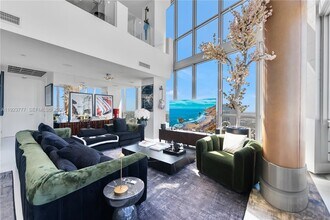 Building Photo - 1100 Biscayne Blvd