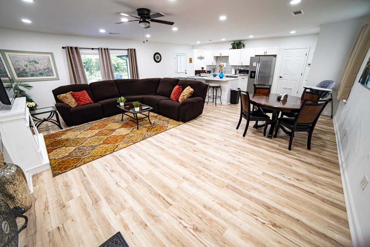 Foto principal - 369 Crane Dr