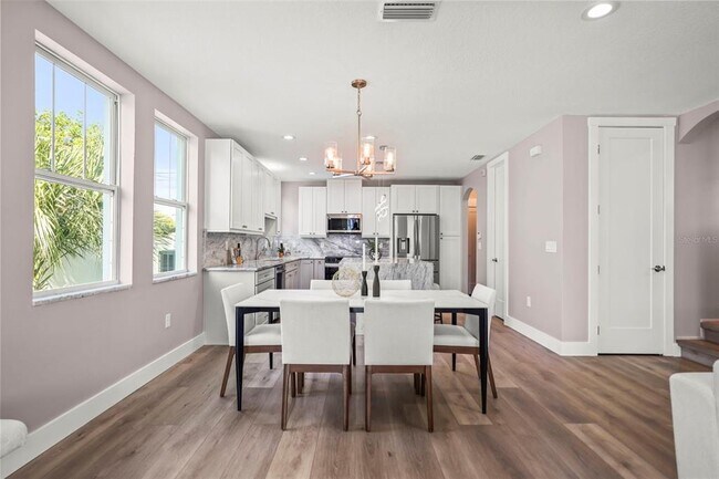 Foto del edificio - 3259 Emerson Ave S